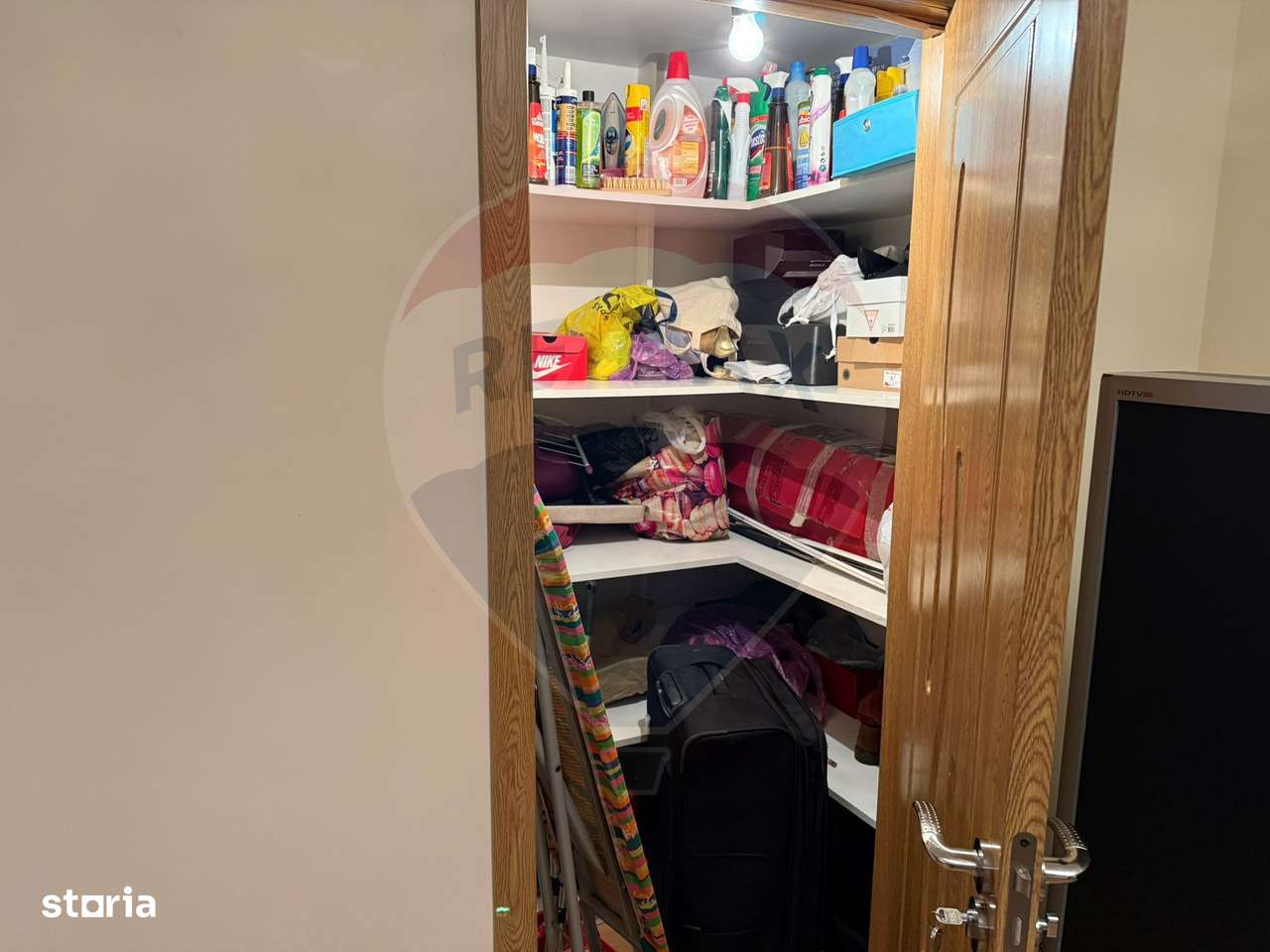 VANZARE Apartament cu 3 camere in zona Voluntari-8