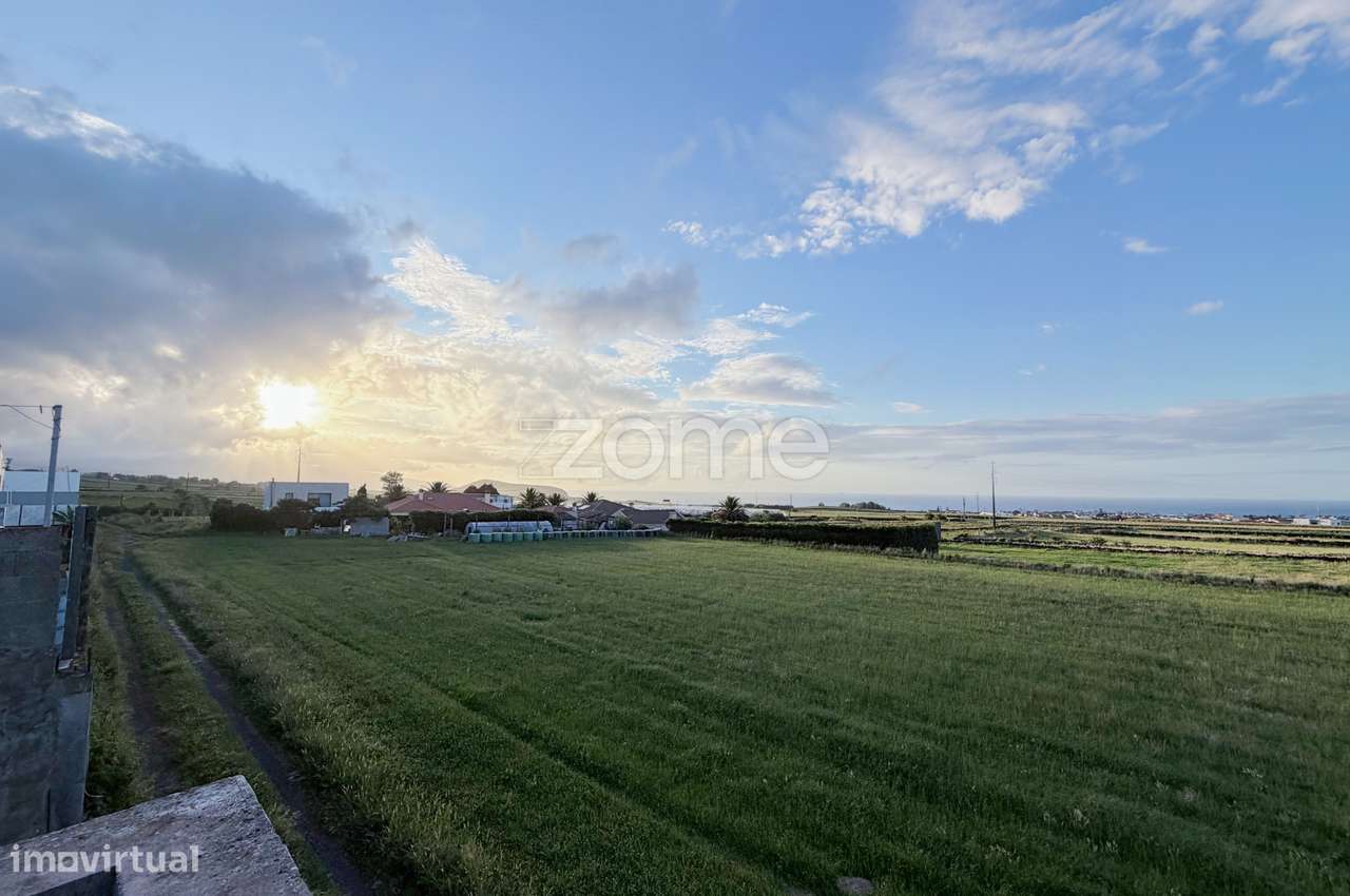 Moradia T6+1 com Terraço, Vista Mar e Ruína – Santa Bárbara-25