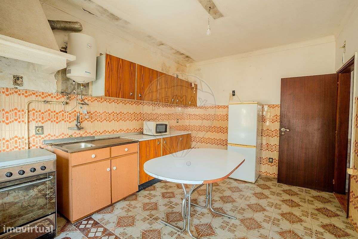 Moradia T2 para venda-12