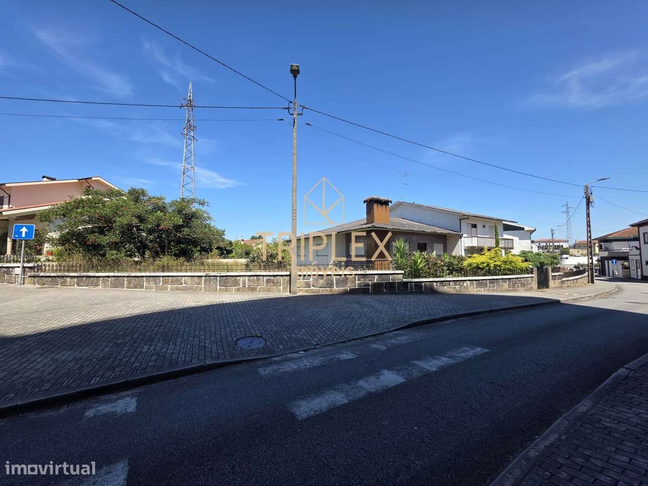 Moradia no centro da Trofa-4