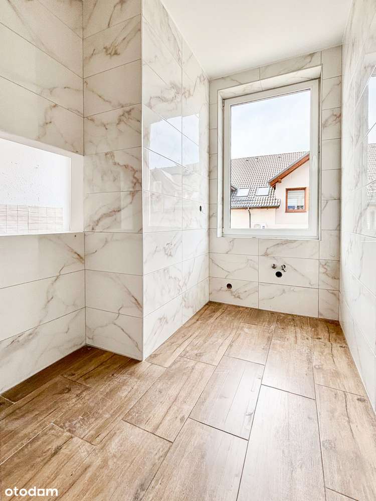 Nowy, witryny, parkin, naprzeciw Wiśniowy Sad - Pełny obrazek: 5/5