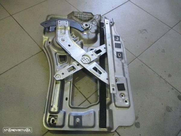 Elevador Sem Motor 8348026030 HYUNDAI SANTA FE 2006 TD - 4