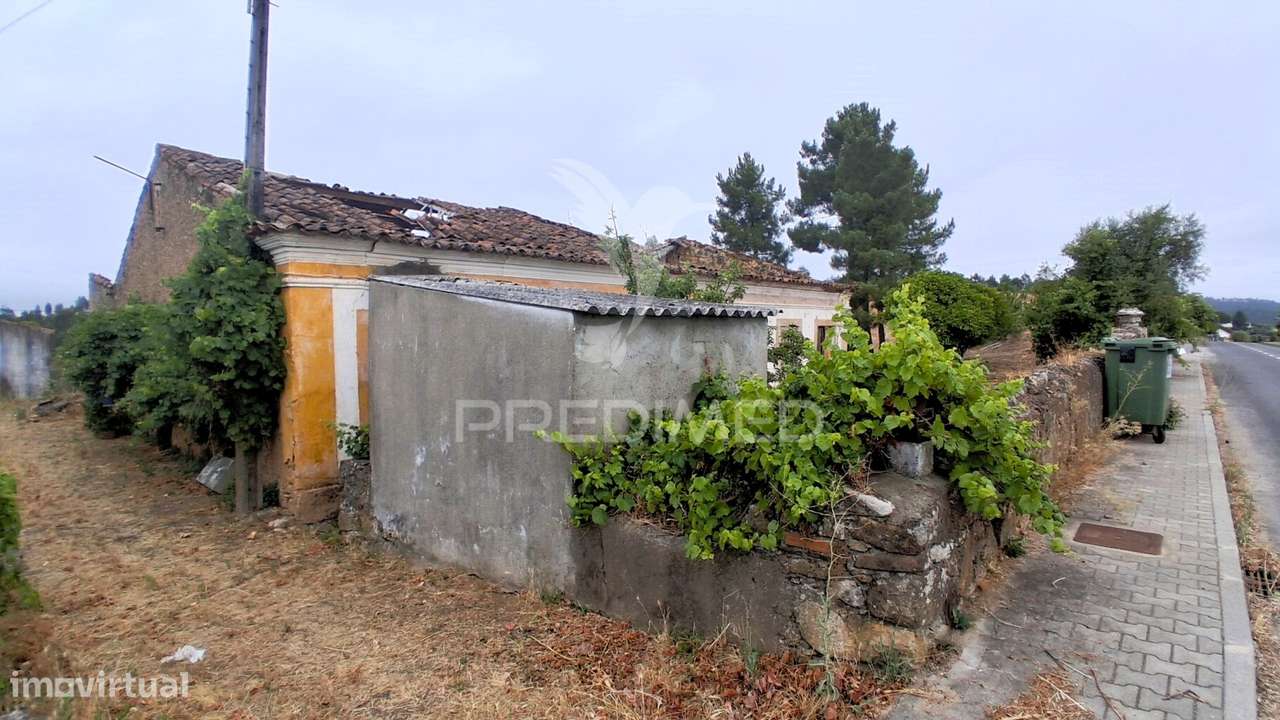Conjunto de moradias em Ruína e terrenos em Penhascoso - Grande imagem: 5/27