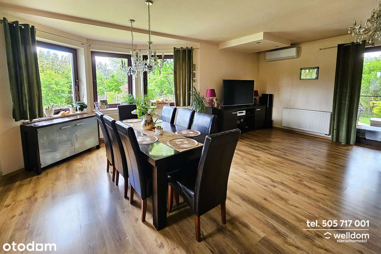 Przestronny dom, duża działka ze stawem-5