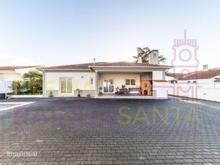 Moradia garagem, forno, Churrasqueira. 5000 m2 de terreno com furo ... - Grande imagem: 2/37