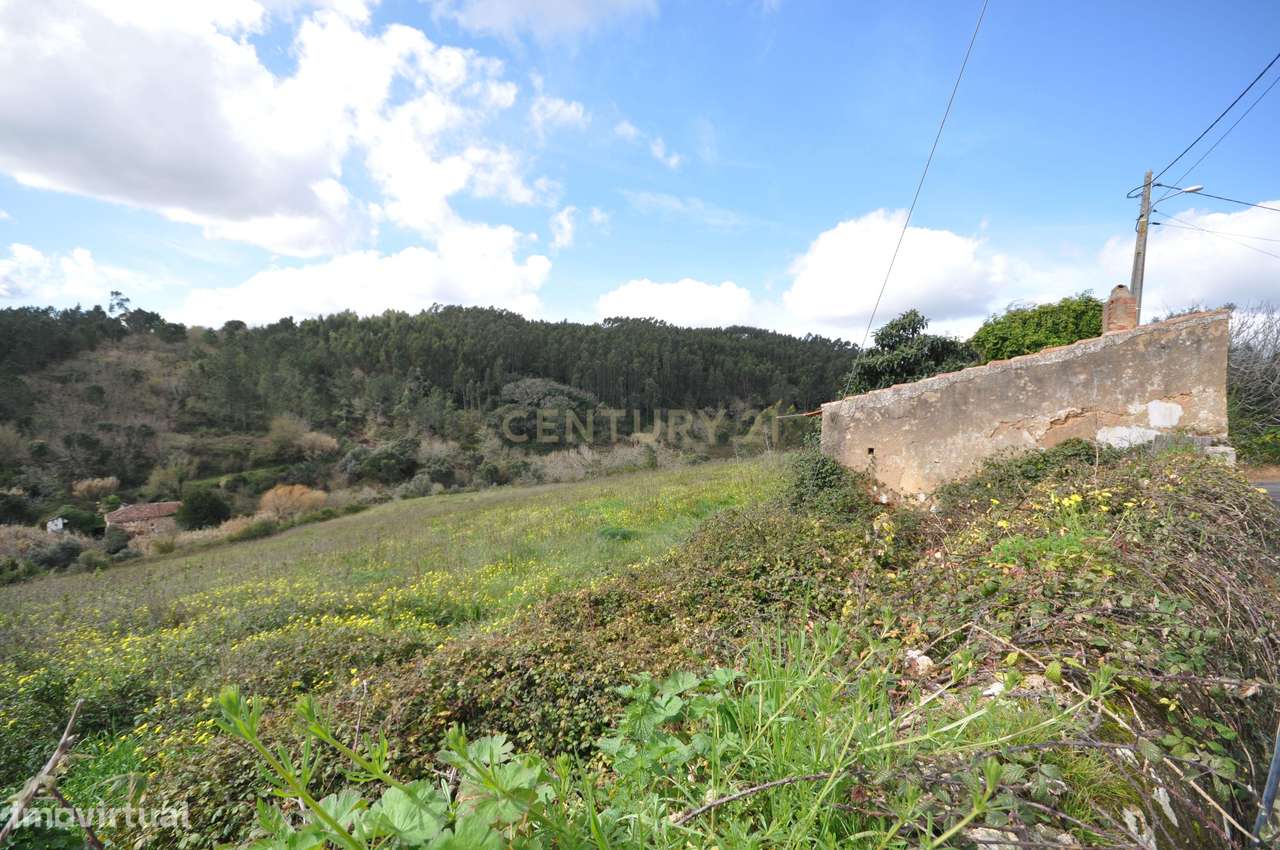 Terreno com Projeto Arquitetónico Aprovado para Quatro Moradias.-14
