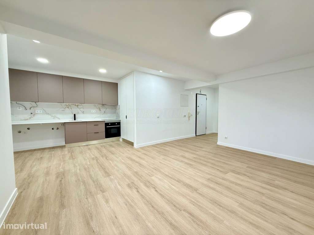 T2 a estrear na Tapada das Mercês - Grande imagem: 4/16