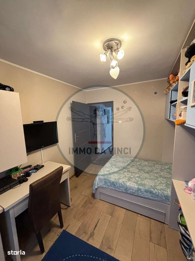 Vând apartament 3 camere Între Lacuri-4