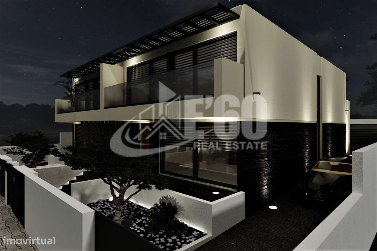 MORADIA T3 C/ PISCINA EM SÃO FELIX DA MARINHA-42