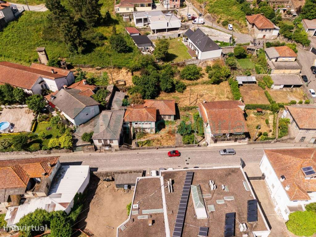Moradias para Restauro com Terreno de Construção em Vila Nova do Ca...-9