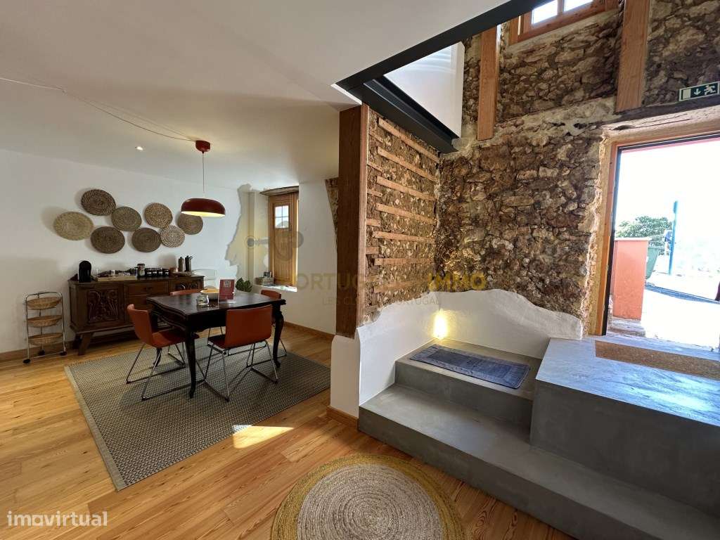 À Venda: Charmosa moradia totalmente renovada.-5