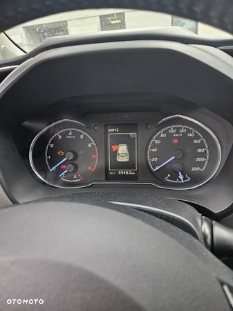 Toyota Yaris 1.5 Premium - 5