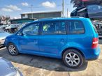 Dezmembram Volkswagen Touran, 2.0 TDI, 140 cp, cod AZV, cutie manuala - 2