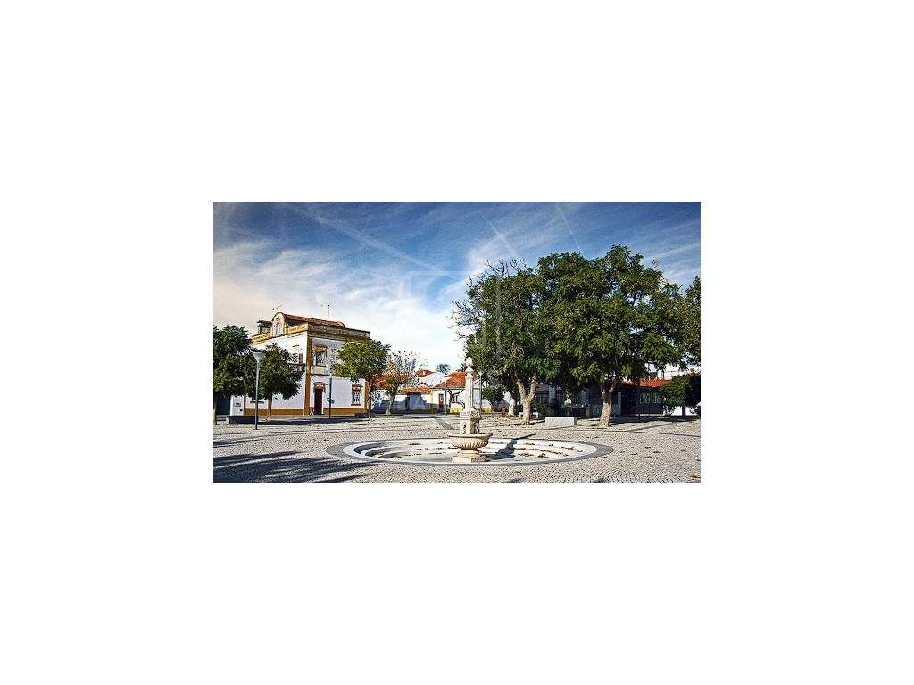 Moradia para Reabilitação Total no Centro da Vila de Cuba-20