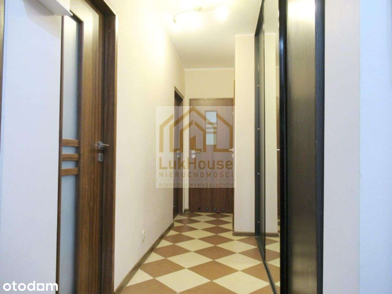 Przestronne 3 Pokoje Z Balkonem I Miejskim C.O. - Pełny obrazek: 5/8