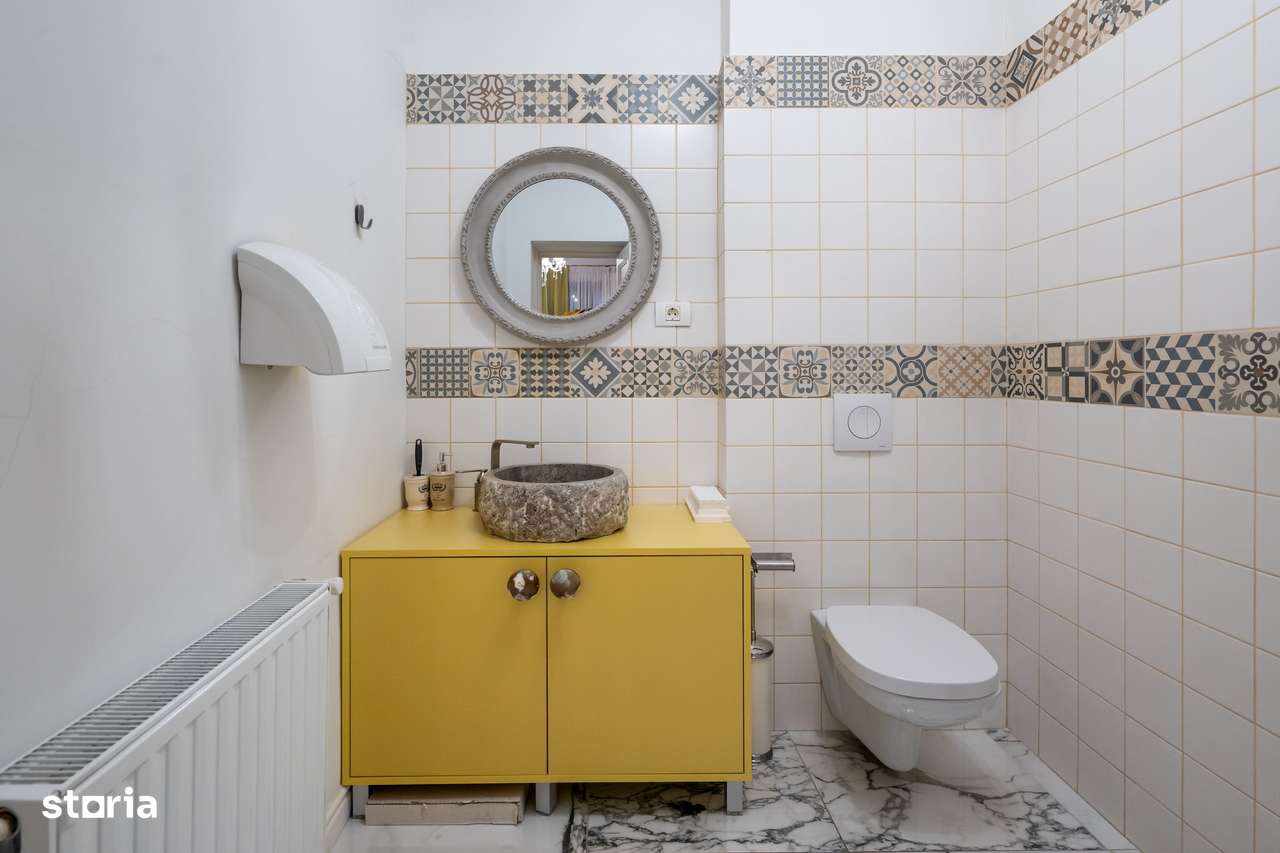 Apartament elegant cu 3 camere in vila  si acces la gradina, in Doroba-15