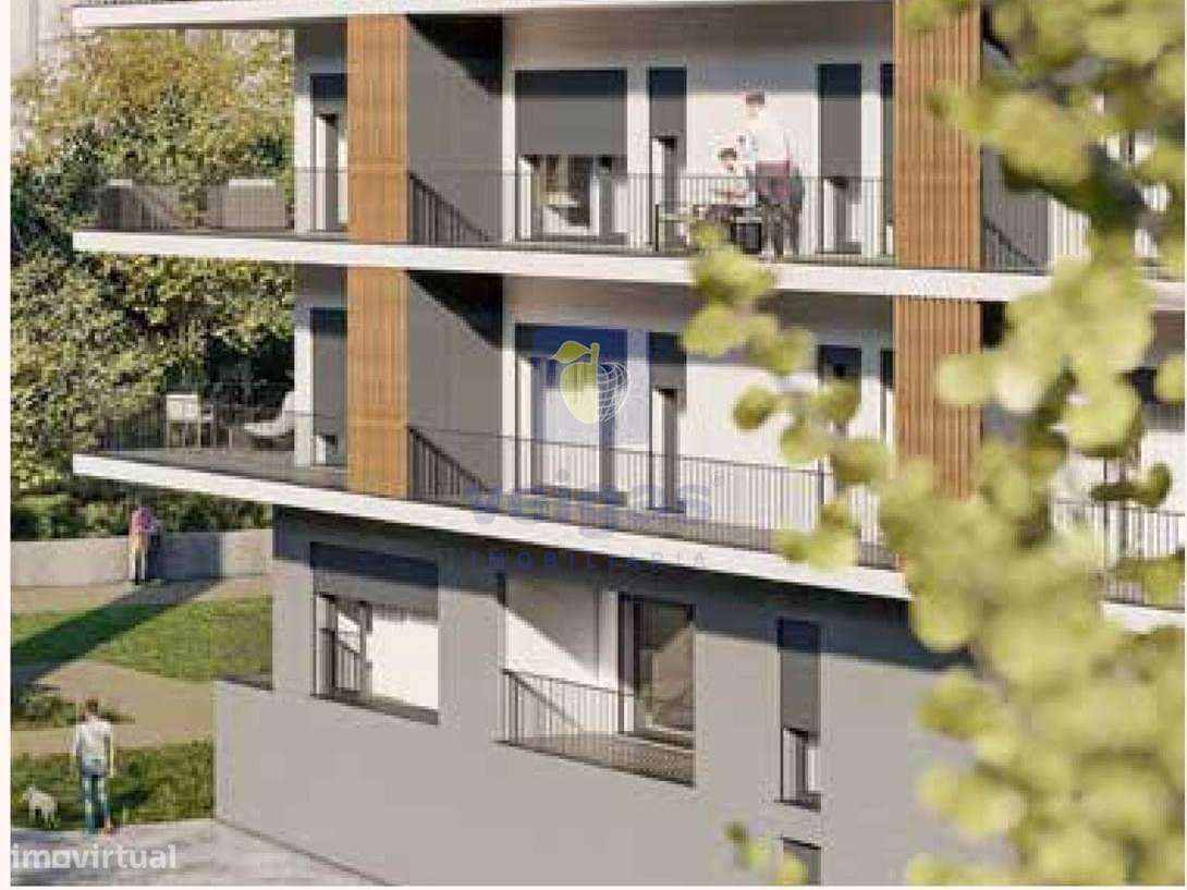 Apartamento T2 novo  no centro de Pombal com garagem e elevador-10