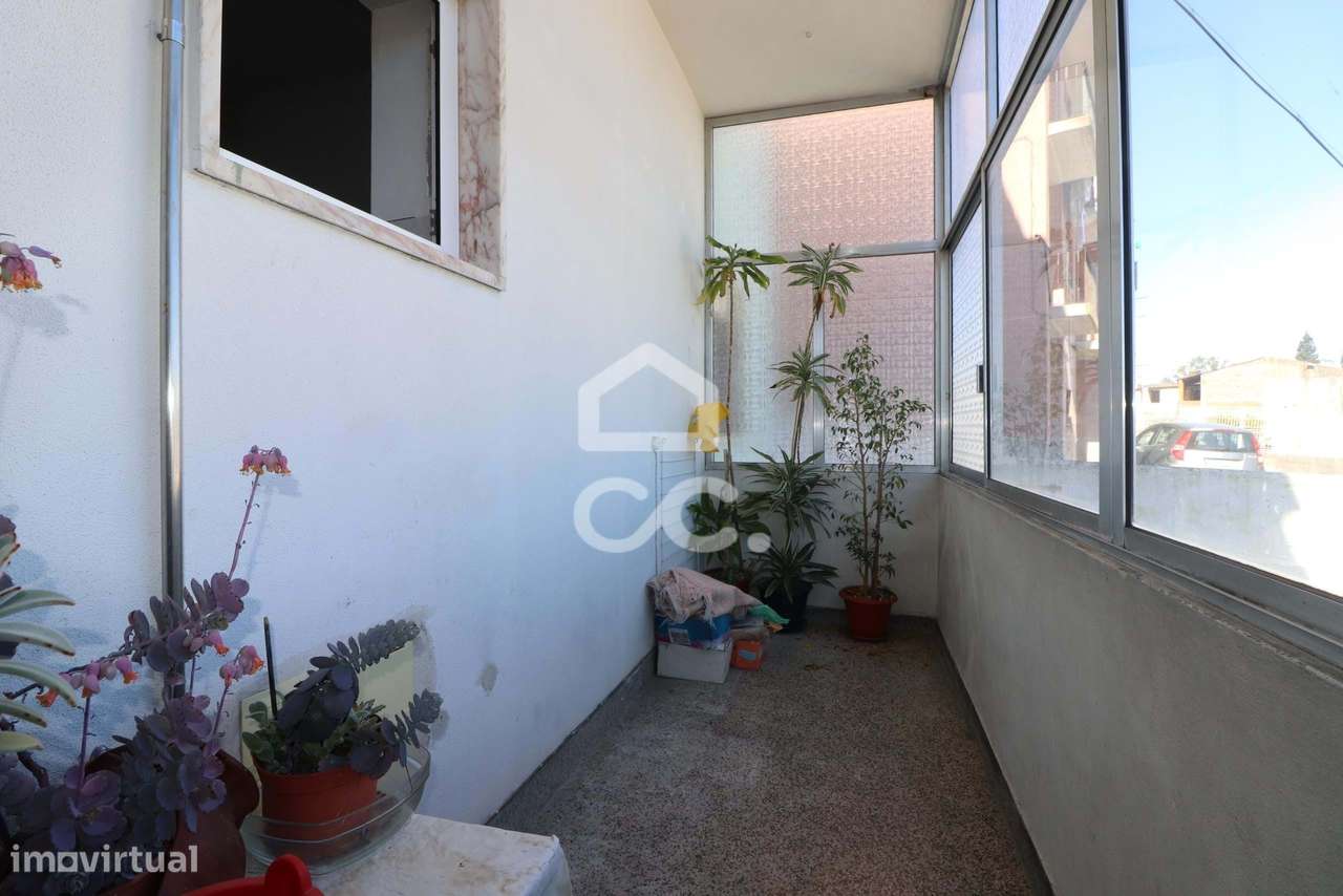 Apartamento T3 no Loreto com garagem e lugar de estacionamento-13