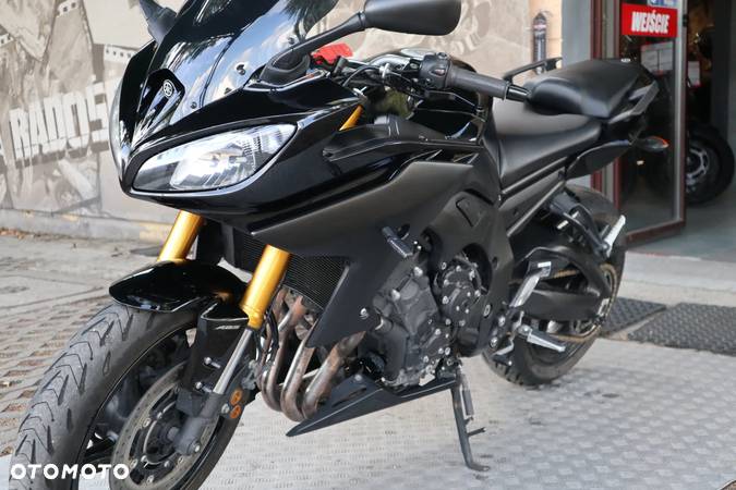 Yamaha FZ - 2