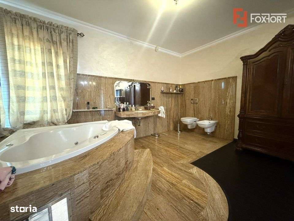 COMISION 0% Casa individuala exclusivista cu 7 camere si piscina in Du - Imagine principală: 4/19