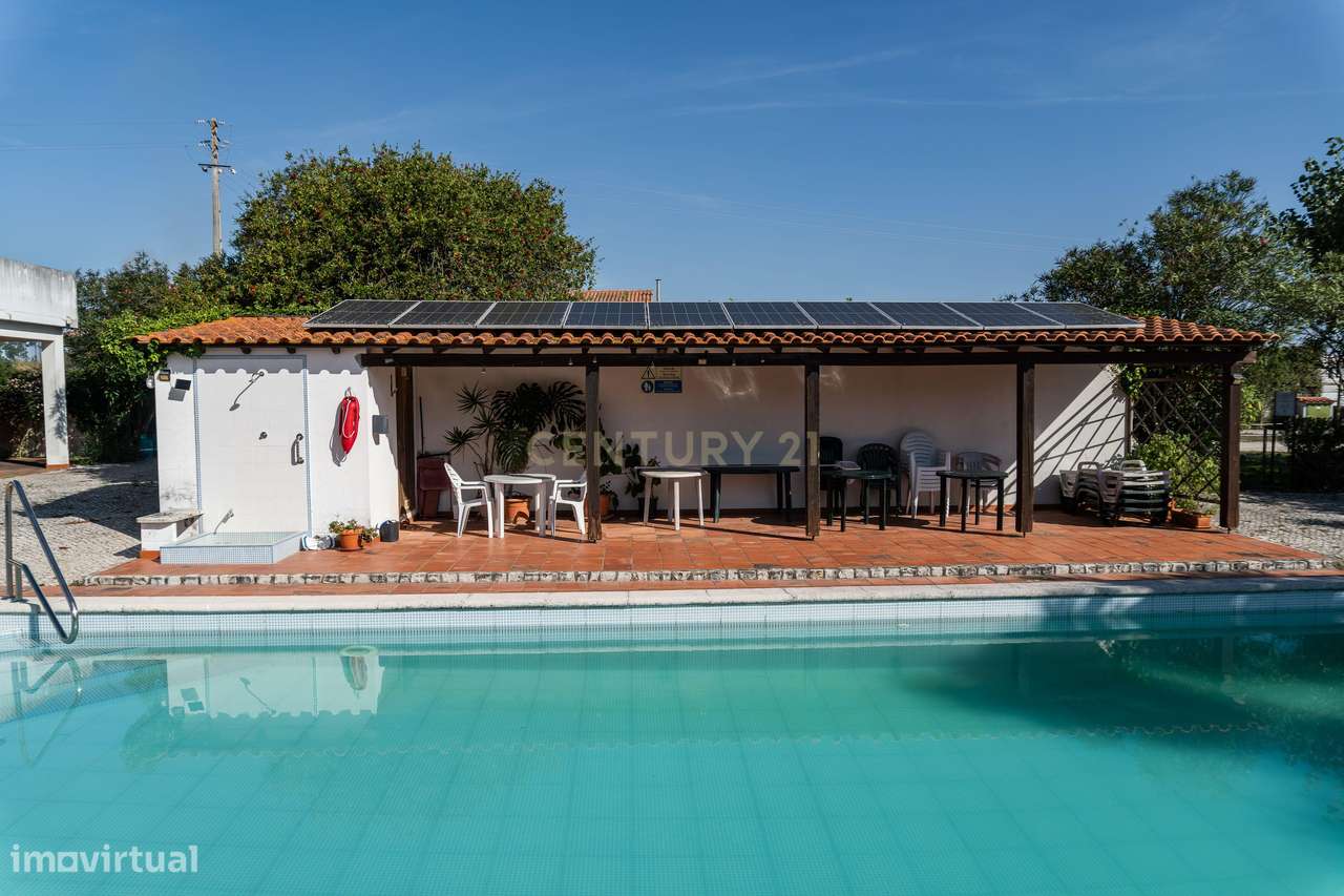 Oportunidade de investimento: edifício habitacional + piscina + terren-6