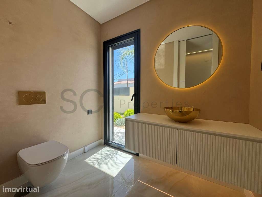Moradia T4 Luxo Isolada | Belverde | Piscina | Garagem-57