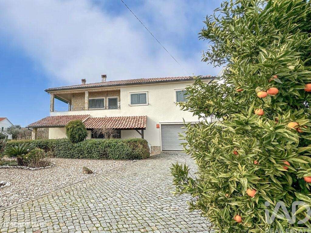 Casa / Villa T3 em Pedrógão Grande de 347,00 m2 - Grande imagem: 4/28