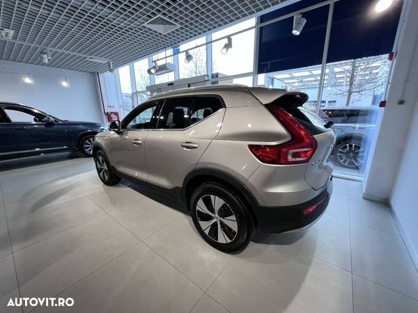 Volvo XC 40 Recharge T4 Twin Engine AT7 Inscription Expression - 5