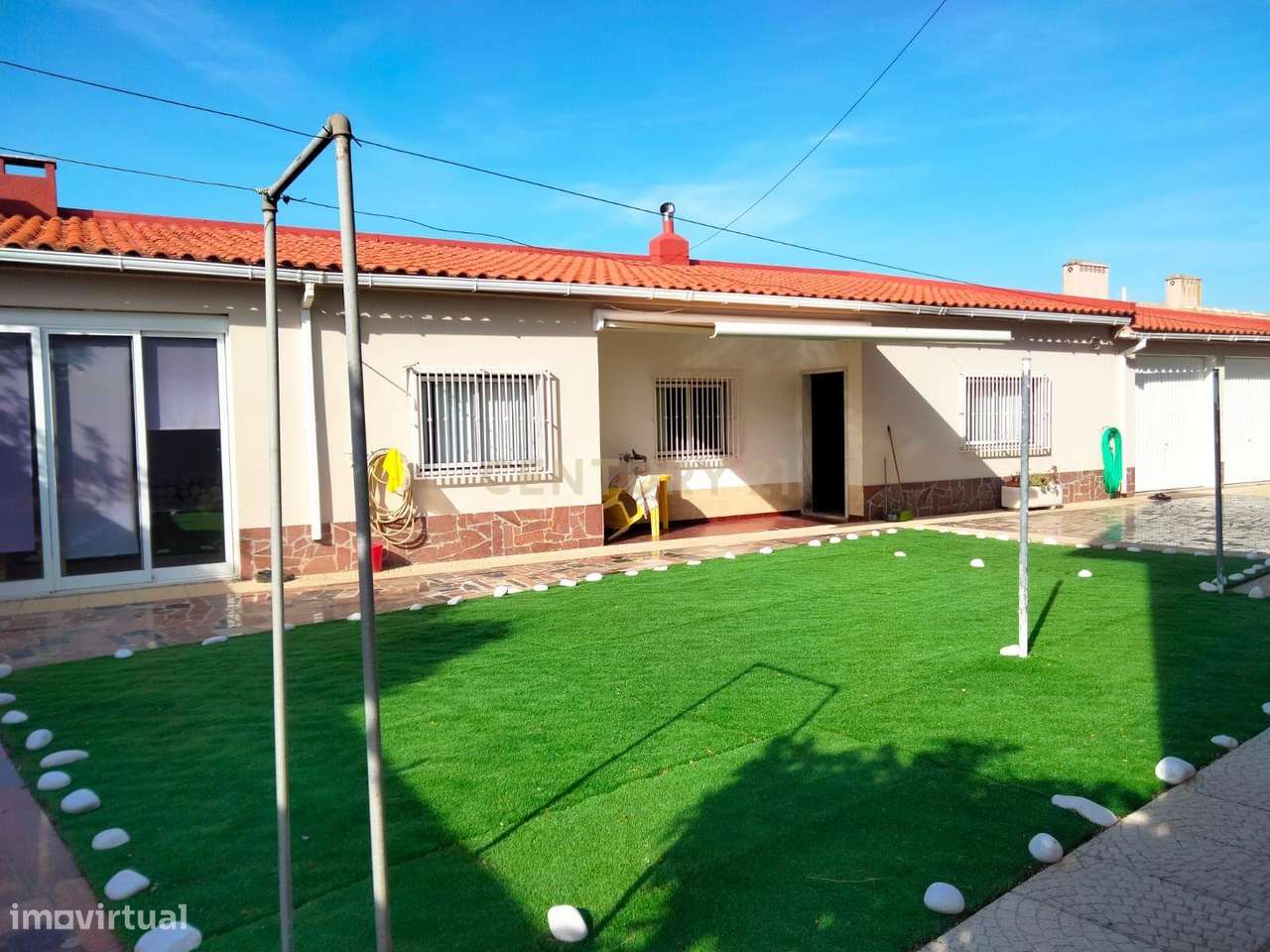 Moradia isolada com terreno de 800mt - Grande imagem: 5/51