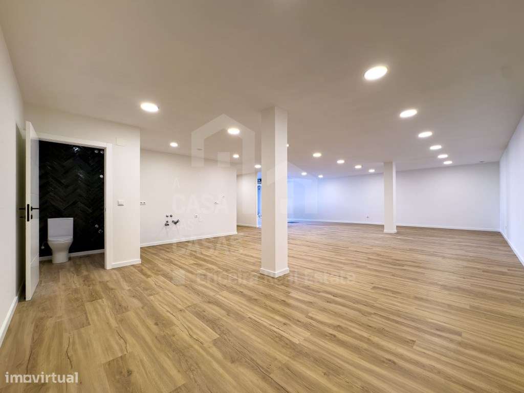 Vende Moradia T4 - Santa Cruz 5 km, A Casa das Casas-31