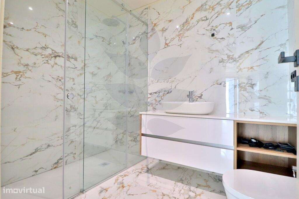 Moradia em Gaveto Nova T3 na freguesia de Este (São Pedro) - Grande imagem: 3/30