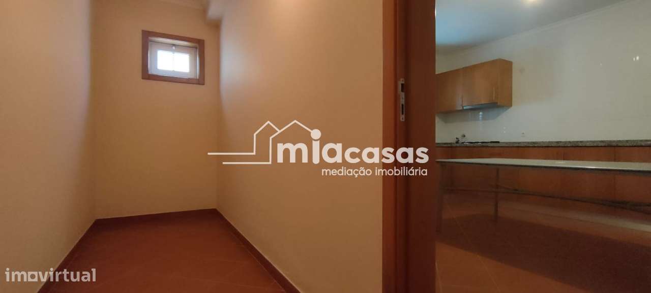 MORADIA T2+1 ISOLADA - OIÃ-17