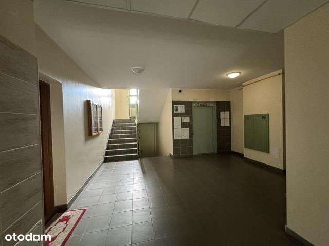 M-3 Mokotów z tarasem, garażem i komórką.-11