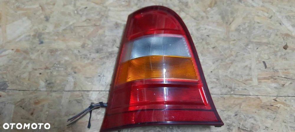 LAMPA LEWA LEWA TYŁ TYLNA MERCEDES A-KLASA W168 99 - 2