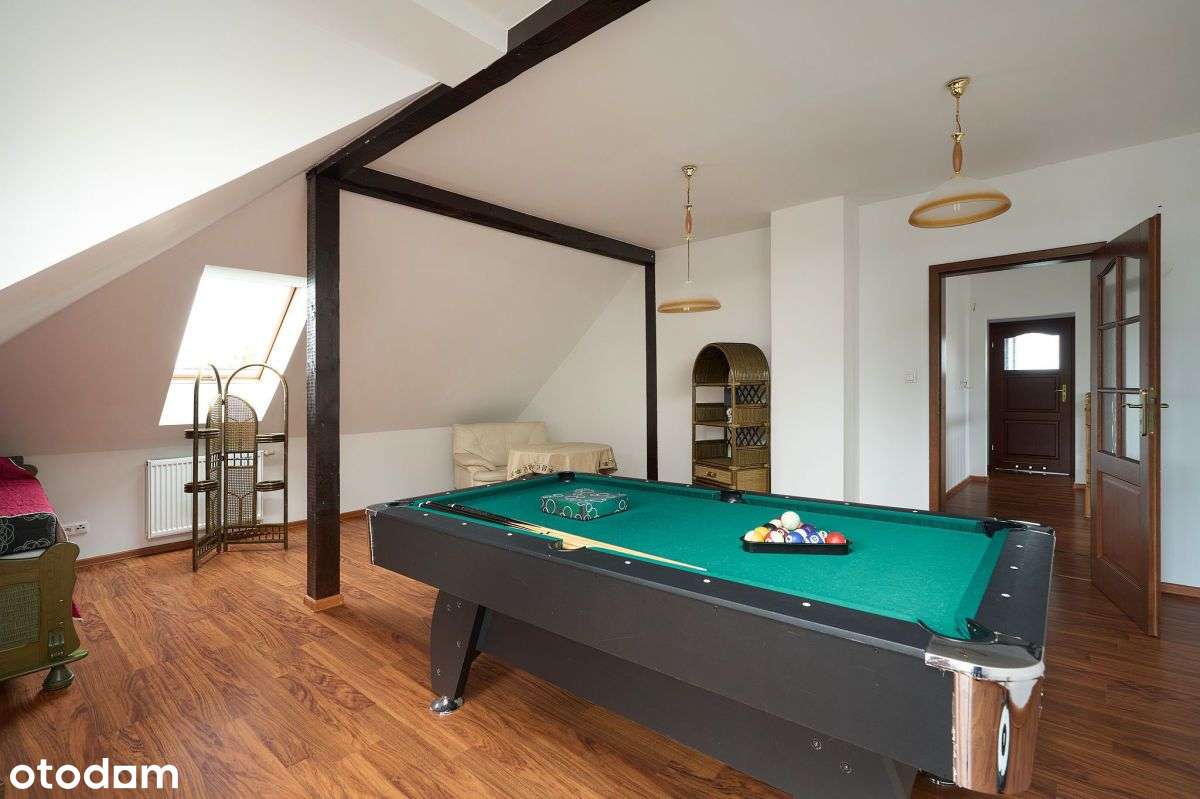 Dom wolnostojący w pięknej okolicy-14