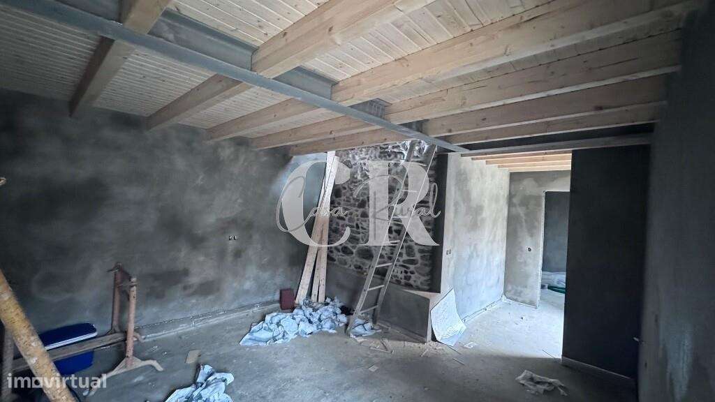 Moradia T2 em pedra-8