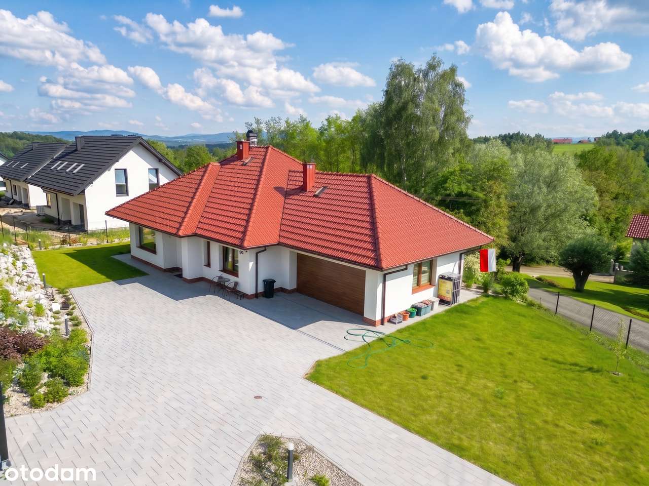 182 m2 | Kobylec | Dom z 2024 roku | Kanalizacja | Garaż w bryle domu-1