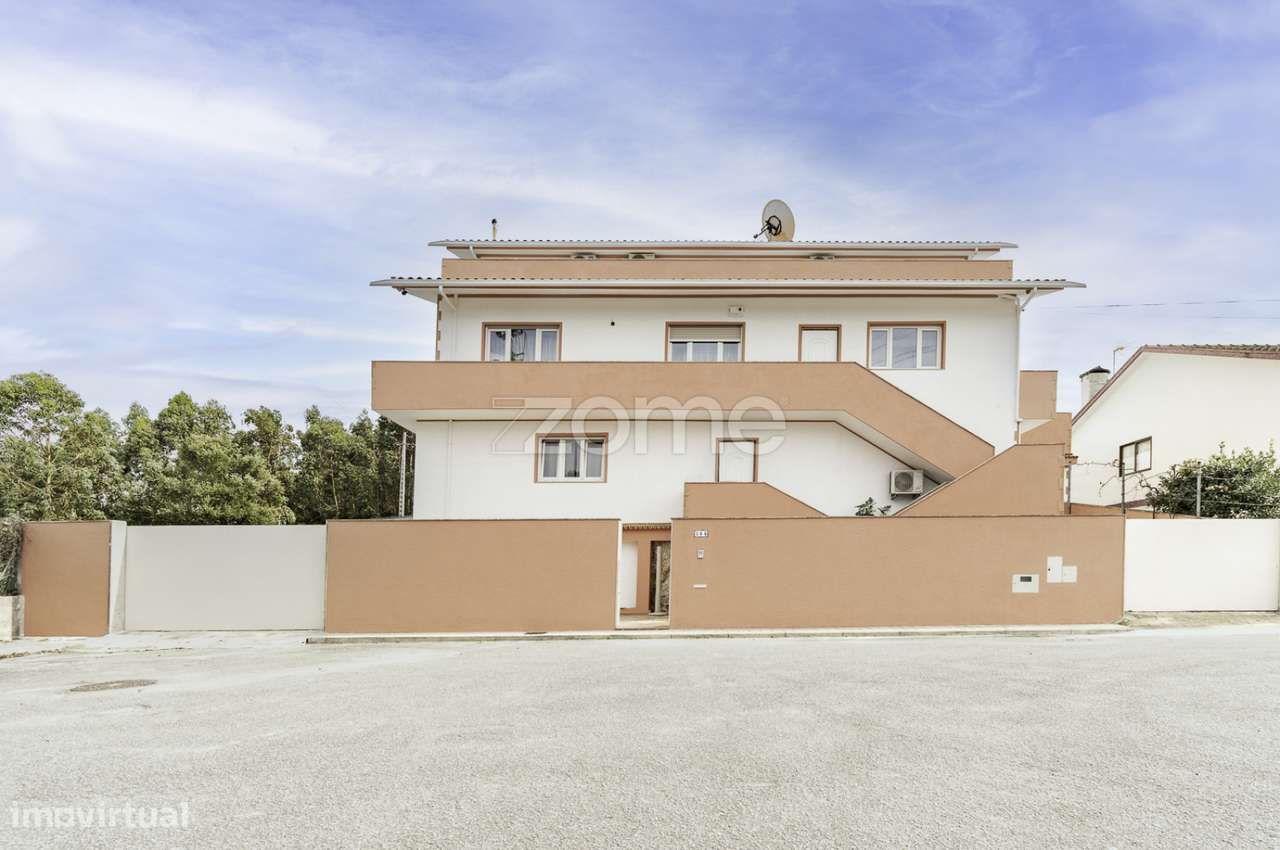 Moradia T4 com piscina em Rio Tinto, Porto - Grande imagem: 2/60