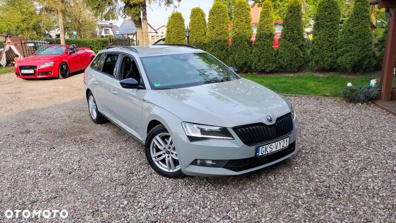 Skoda Superb 2.0 TDI Sportline DSG - 15