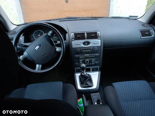 Ford Mondeo Turnier 2.0 TDCi Ambiente - 3