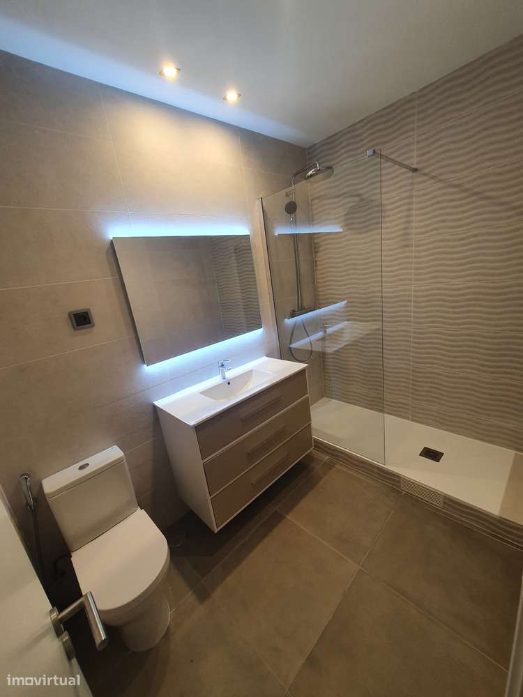 T2 REMODELADO c/varandas VANICELOS-11