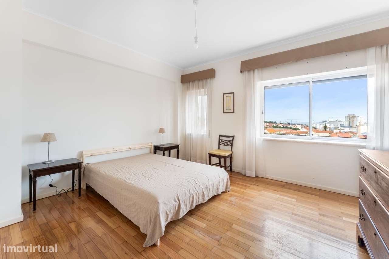 Apartamento T2 com vista, Beato, Lisboa-14