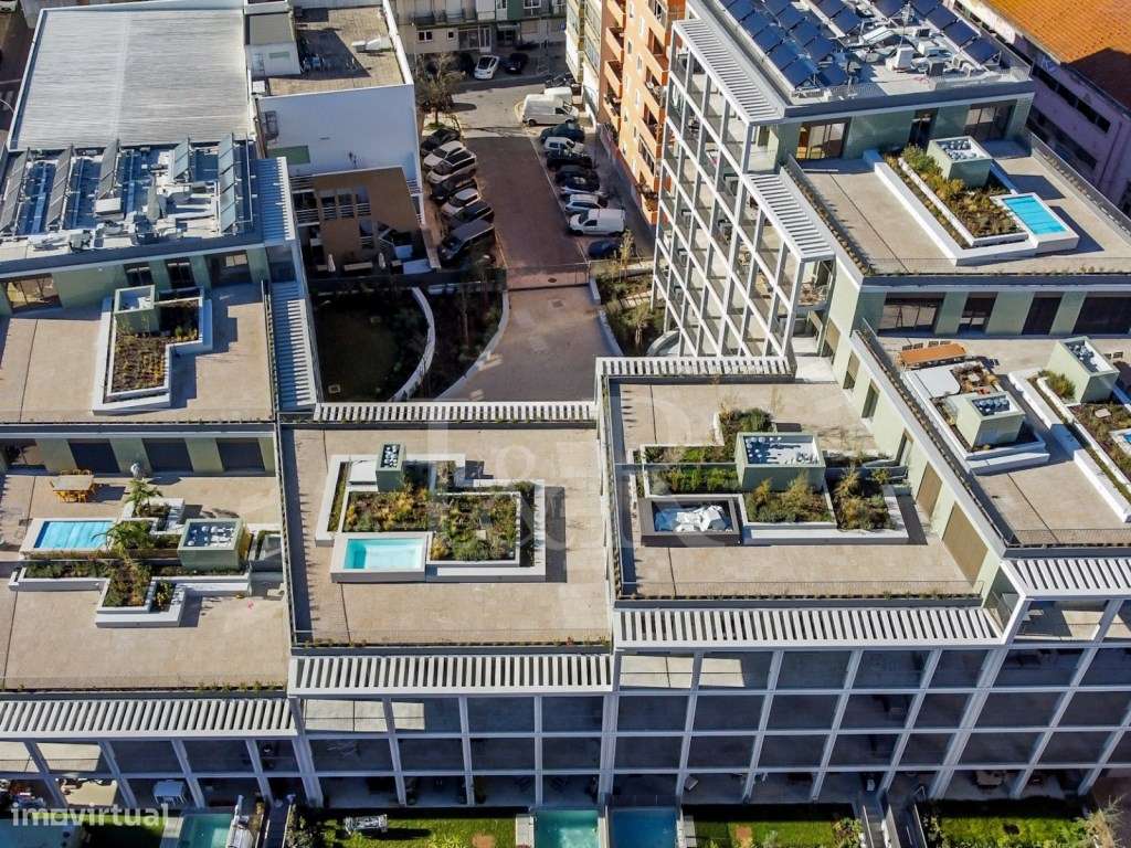 Penthouse T4+1 com terraço, piscina e vista rio no Dafundo, Oeiras-51