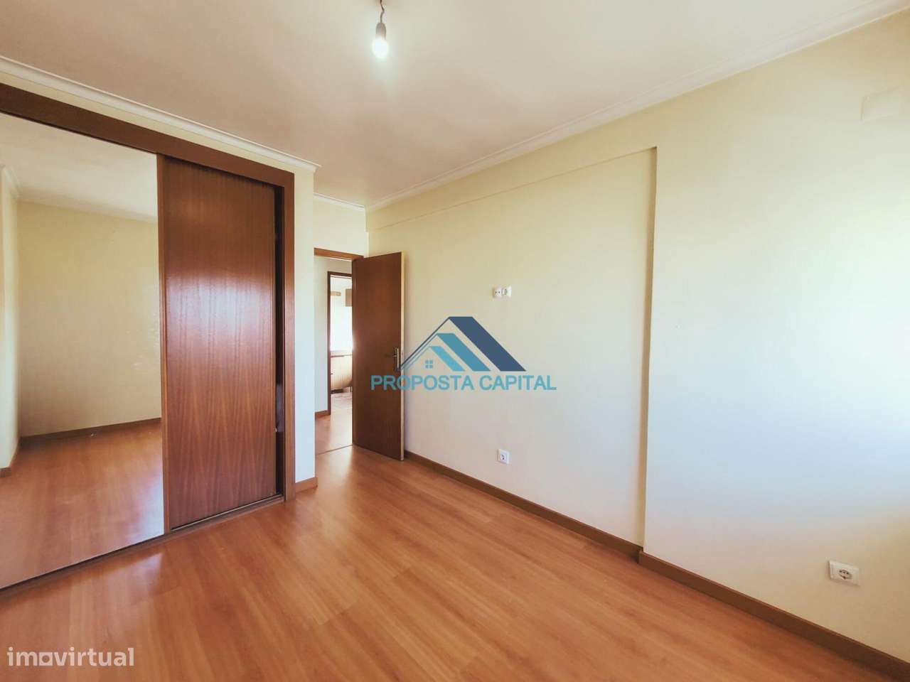 OPORTUNIDADE APARTAMENTO T2 | PENDÃO-QUELUZ-25