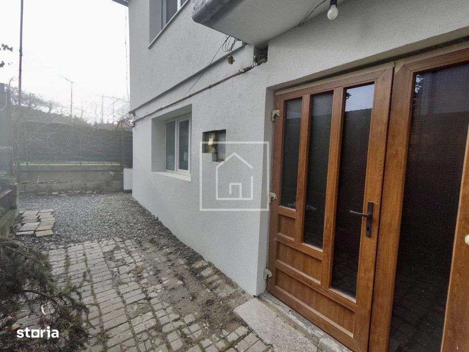 Apartament 93 mpu la casa, terasa 30 mp si teren 161 mp zona Sub Arini-1