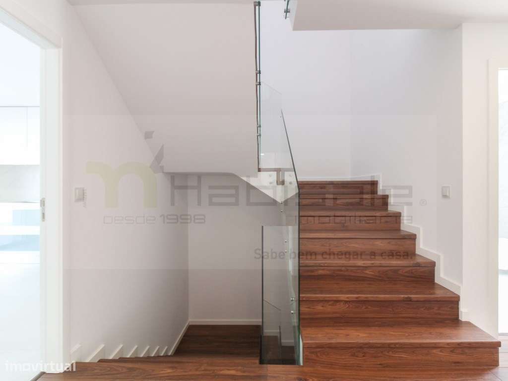 Moradia junto a Quinta da Marinha, a 1,5 Km da praia do Guincho-12