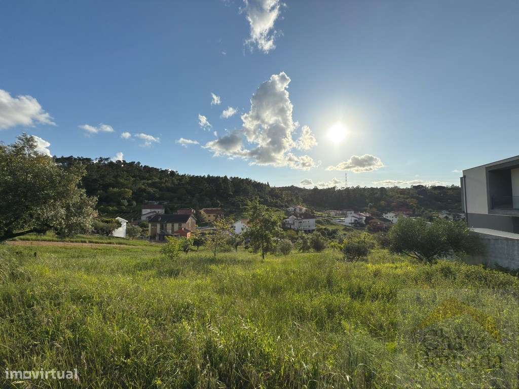 Terreno de 1.300m2 para moradia isolada - Grande imagem: 5/10