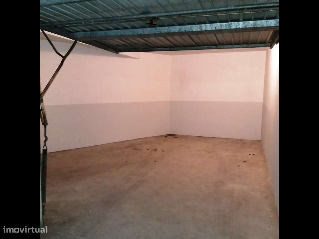 Apartamento renovado T3 c/ rendimento em São Vítor-22