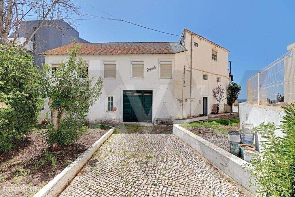 Praia da Rocha - Excelente Moradia Junto à Praia c/ Vista - Grande imagem: 2/52