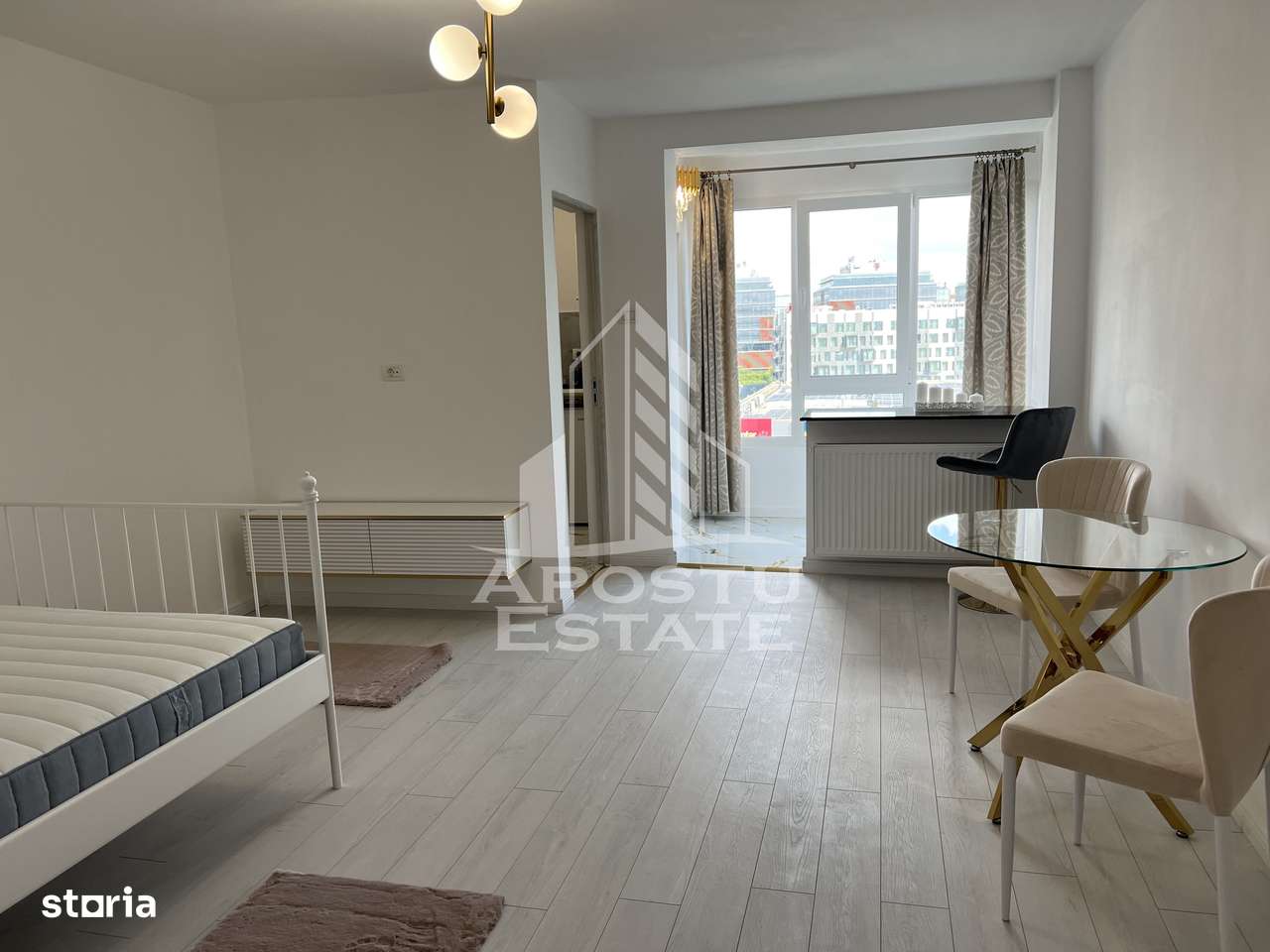 Garsoniera moderna pe calea Circumvalatiuni - Imagine principală: 2/8